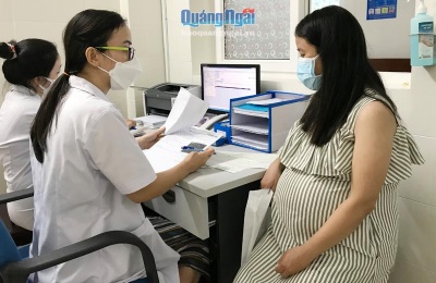 Bệnh viện Sản-Nhi tỉnh: Hỗ trợ tiêm vắc xin và siêu âm thai miễn phí cho gần 300 thai phụ về từ vùng dịch